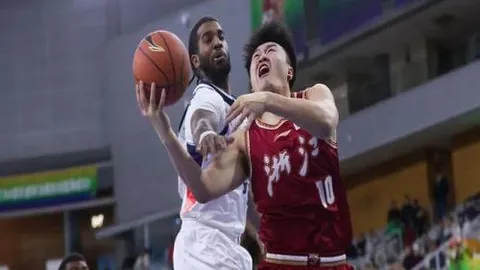 孙佳俊勇夺全国春季游泳赛男子100米蝶泳金牌 2025-03-19