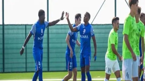 库里难忘对阵灰熊仅得2分遗憾时刻，科尔亦记忆犹新