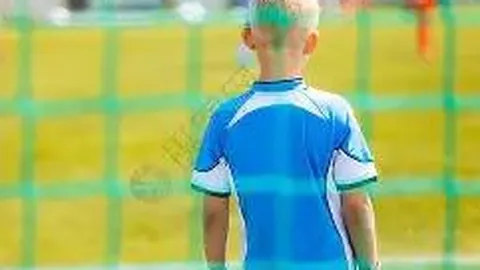 莱万本赛季全勤破门，36轮比赛贡献33球，与初到巴萨赛季进球数相当。