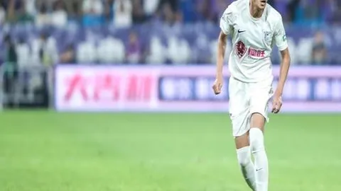 谢尔基夜场球场独放异彩，疑似继任马赫雷斯，有望成曼城未来核心